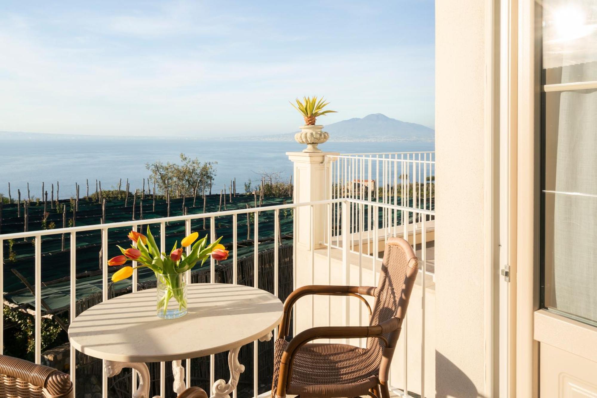 Relais Palazzo Del Barone (Adults Only) Hotel Sorrento Bagian luar foto